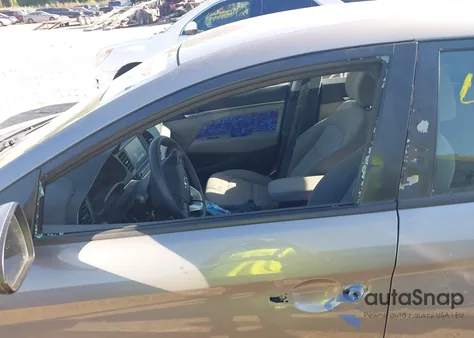 2020 Hyundai Elantra Sel from USA, damaged, VIN KMHD84LF3LU977613